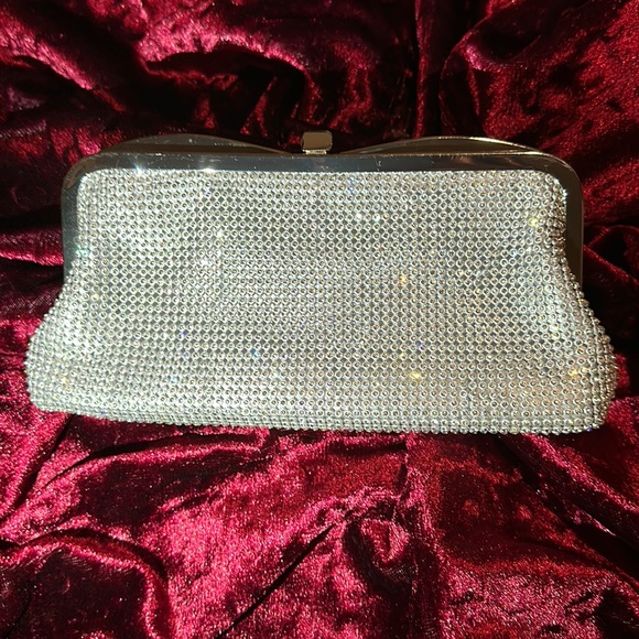 VTG La Regale Convertible Embellished Clutch Silver - Picture 1 of 8